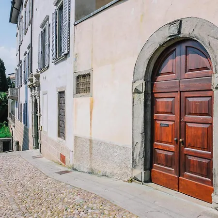 La Loggia Sulle Mura *